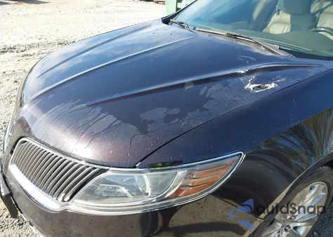 2013 Lincoln Mks Ecoboost z USA, uszkodzony, nr VIN 1LNHL9FT4DG617426